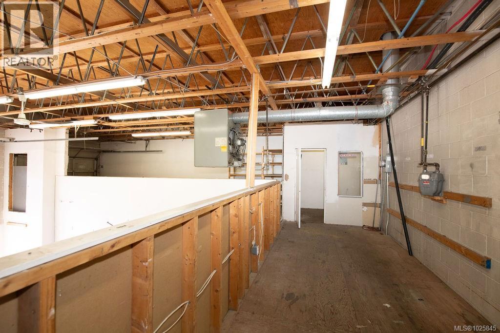 2130 Cliffe Ave, Courtenay