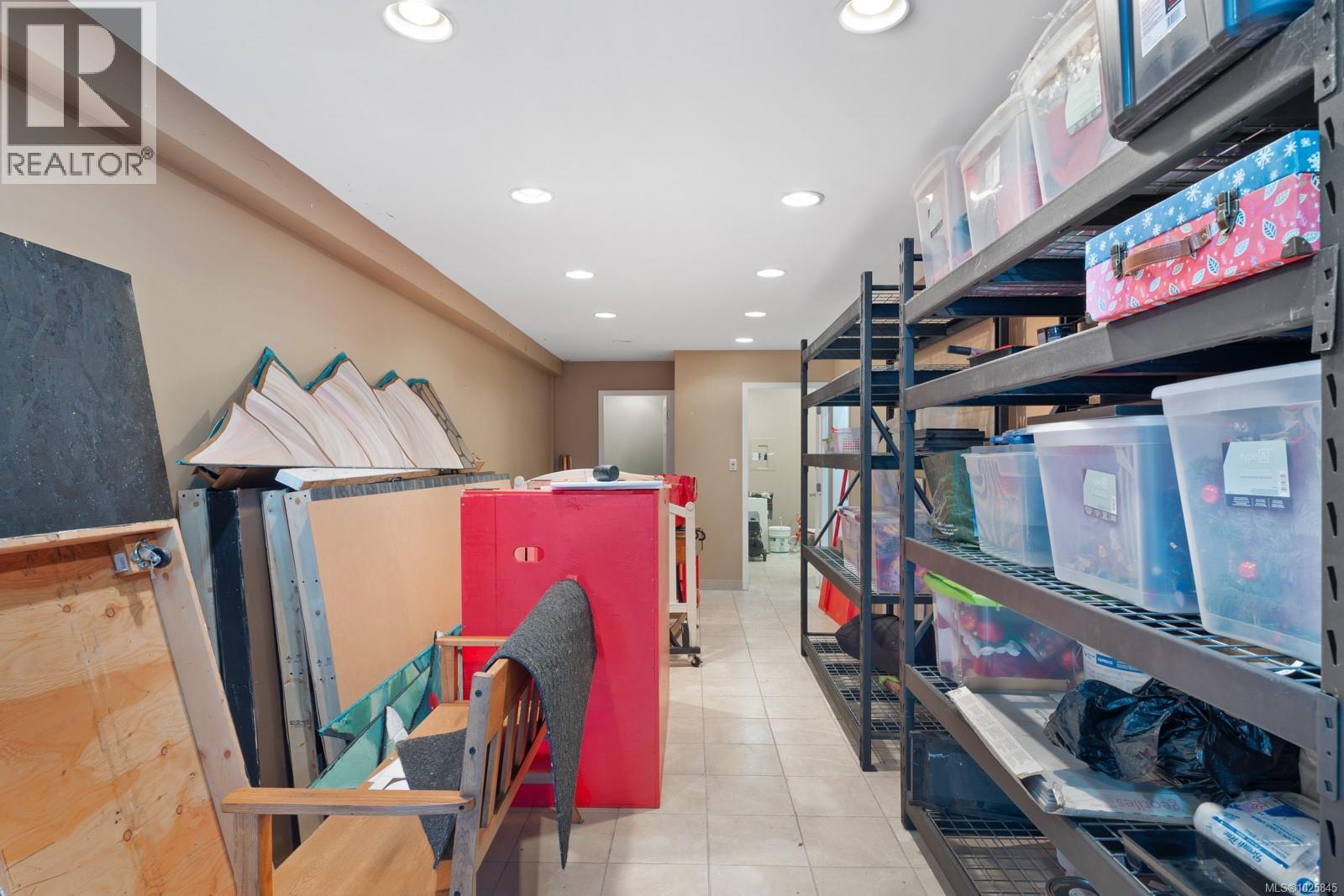 2130 Cliffe Ave, Courtenay