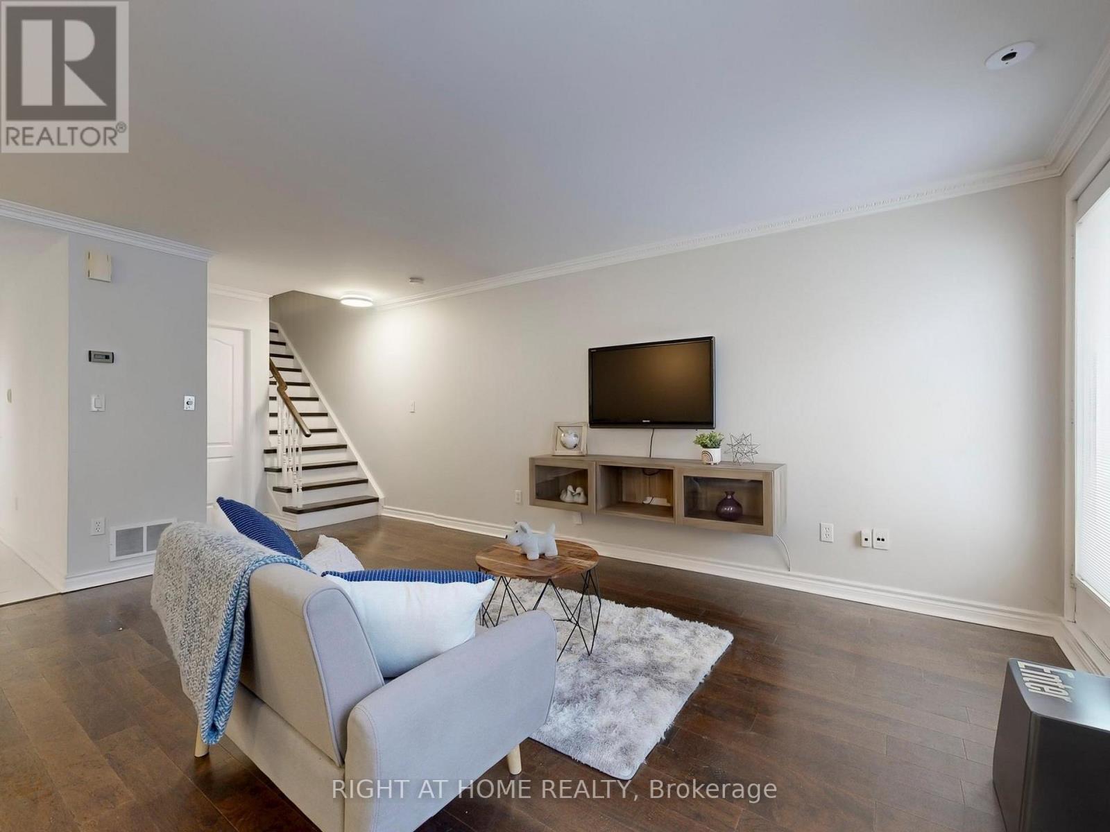 #B28 108 FINCH AVENUE W - 8