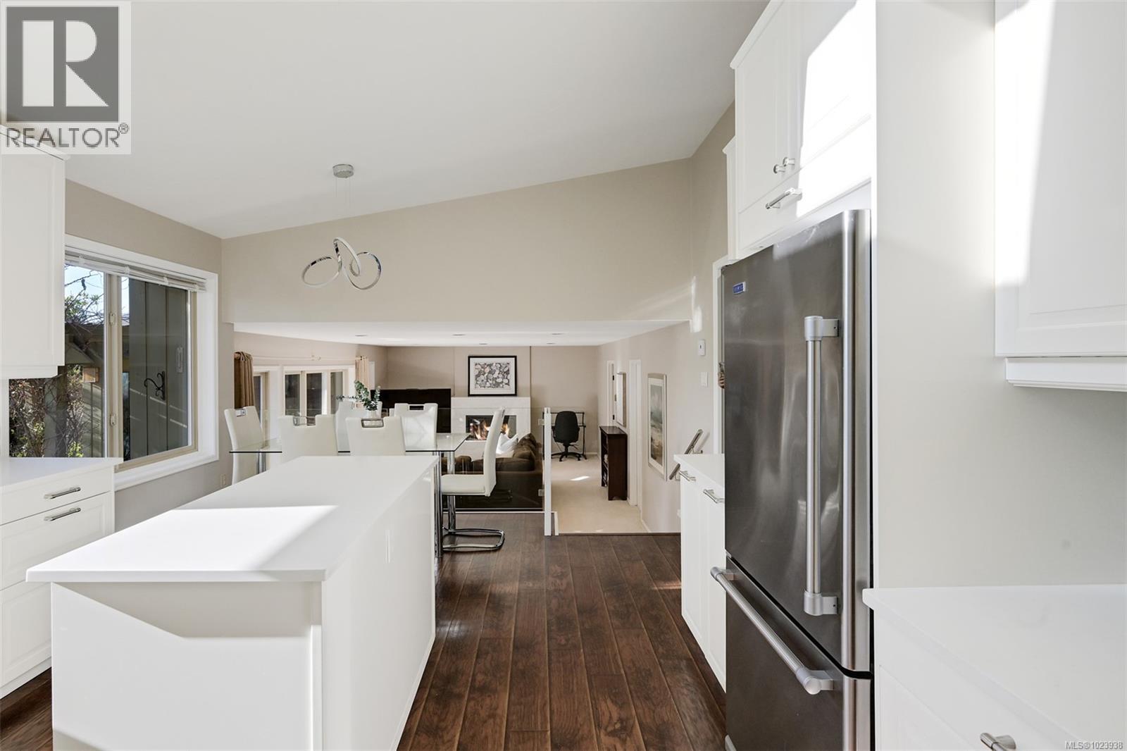  2241 Lifton Place, Saanich