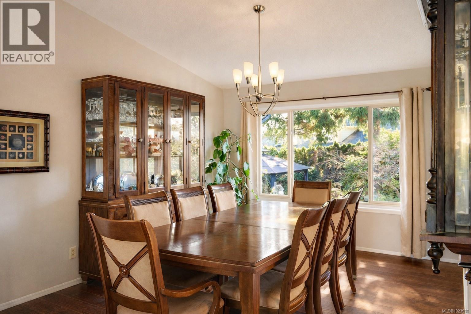  2241 Lifton Place, Saanich