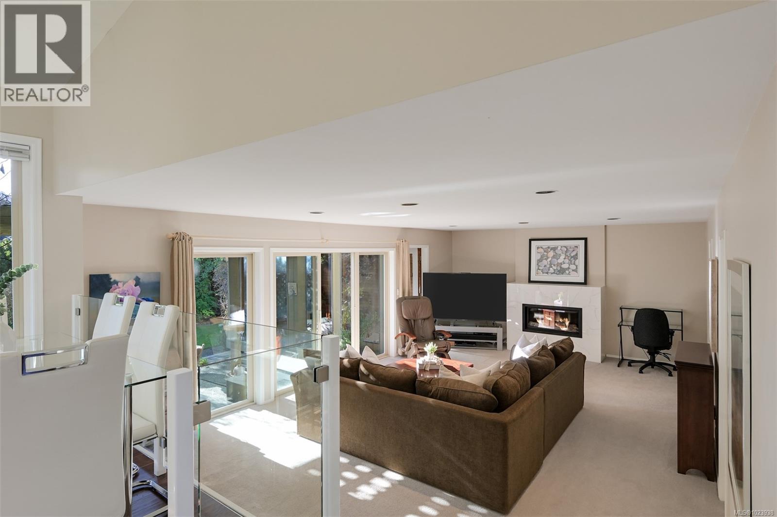  2241 Lifton Place, Saanich