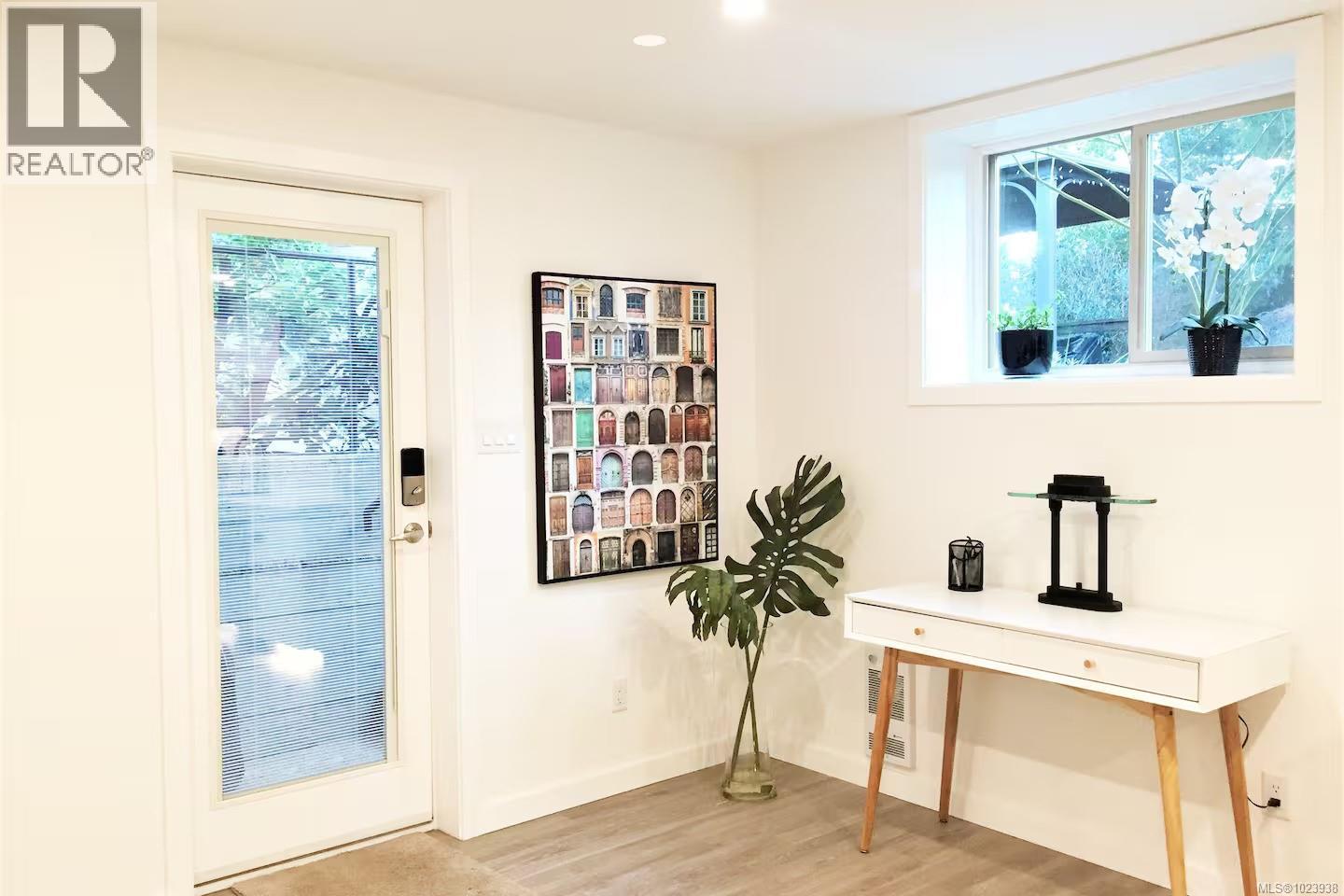  2241 Lifton Place, Saanich