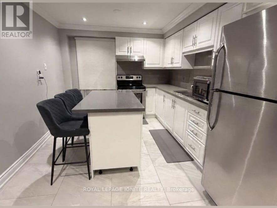 147 ENDERBY CRESCENT - Photo 4 of 9, Brampton (Southgate), Ontario