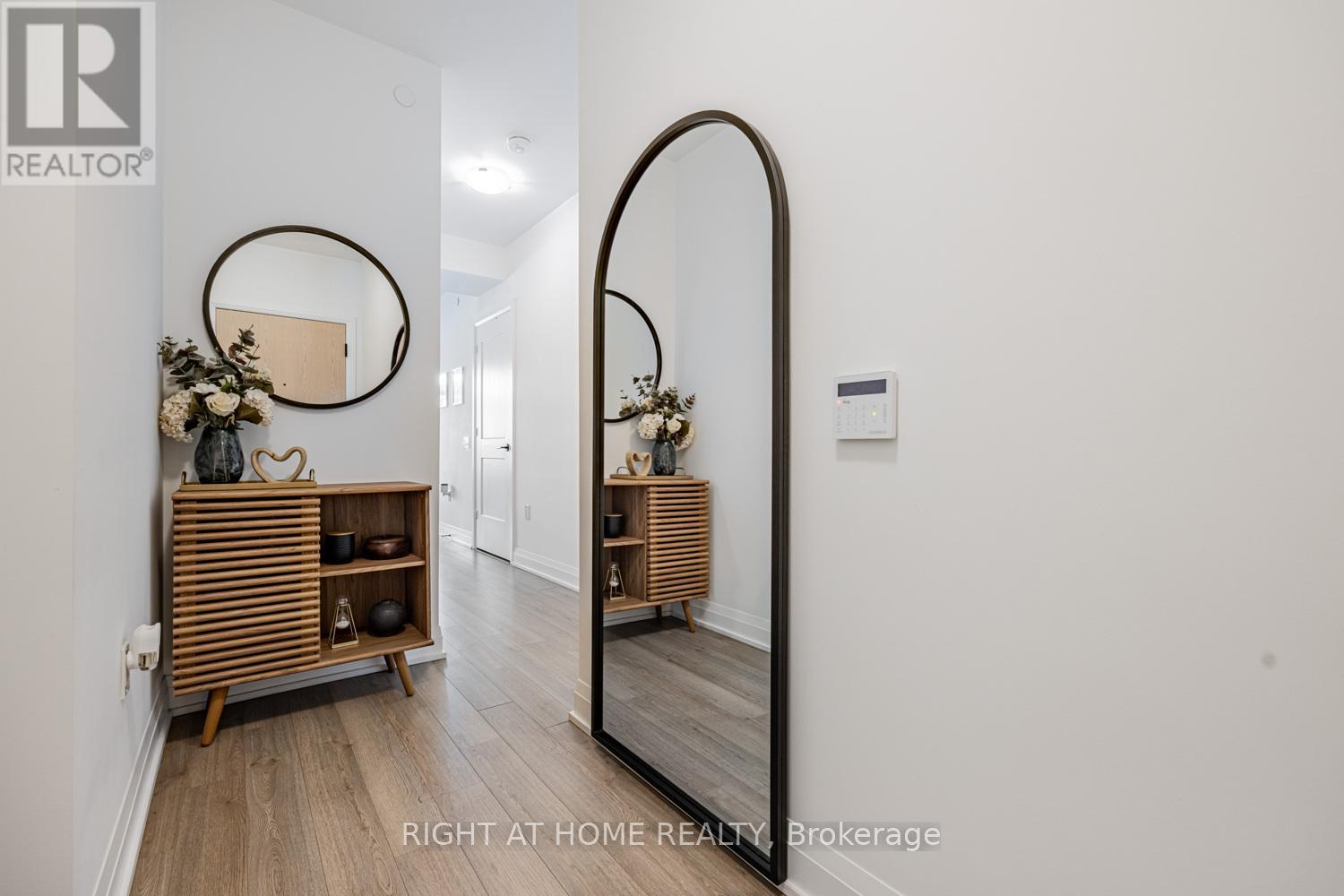 224 - 50 GEORGE BUTCHART DRIVE - Photo 5 of 33, Toronto (Downsview-Roding-CFB), Ontario