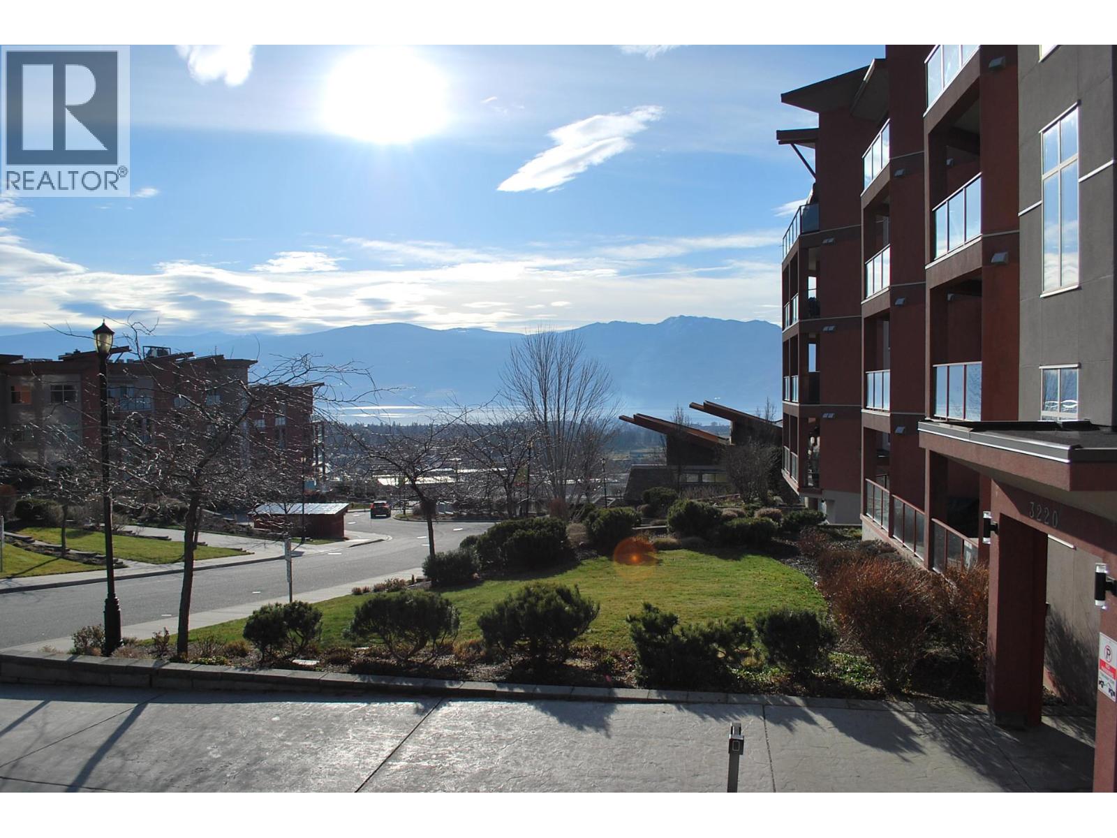 408 3220 Skyview Lane, Westbank