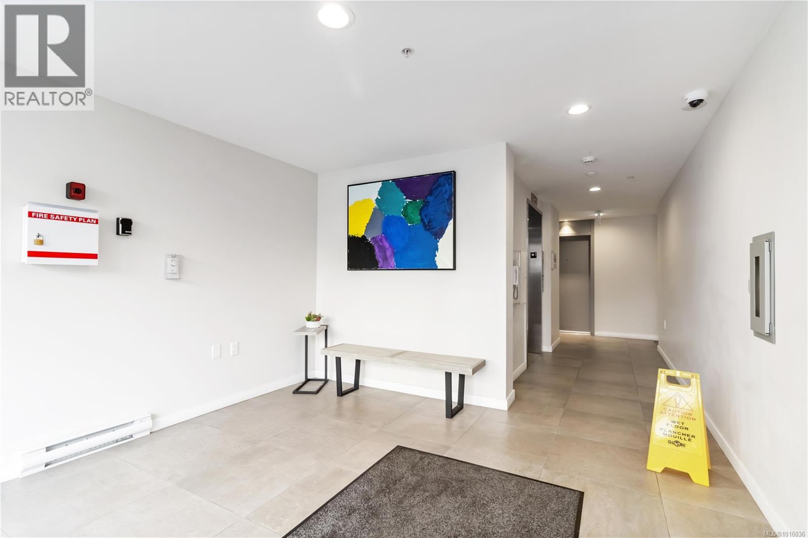 #311 881 Short St - 7
