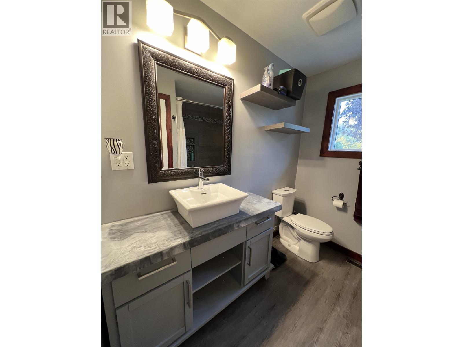 5116 SUNSET DRIVE, Fort Nelson