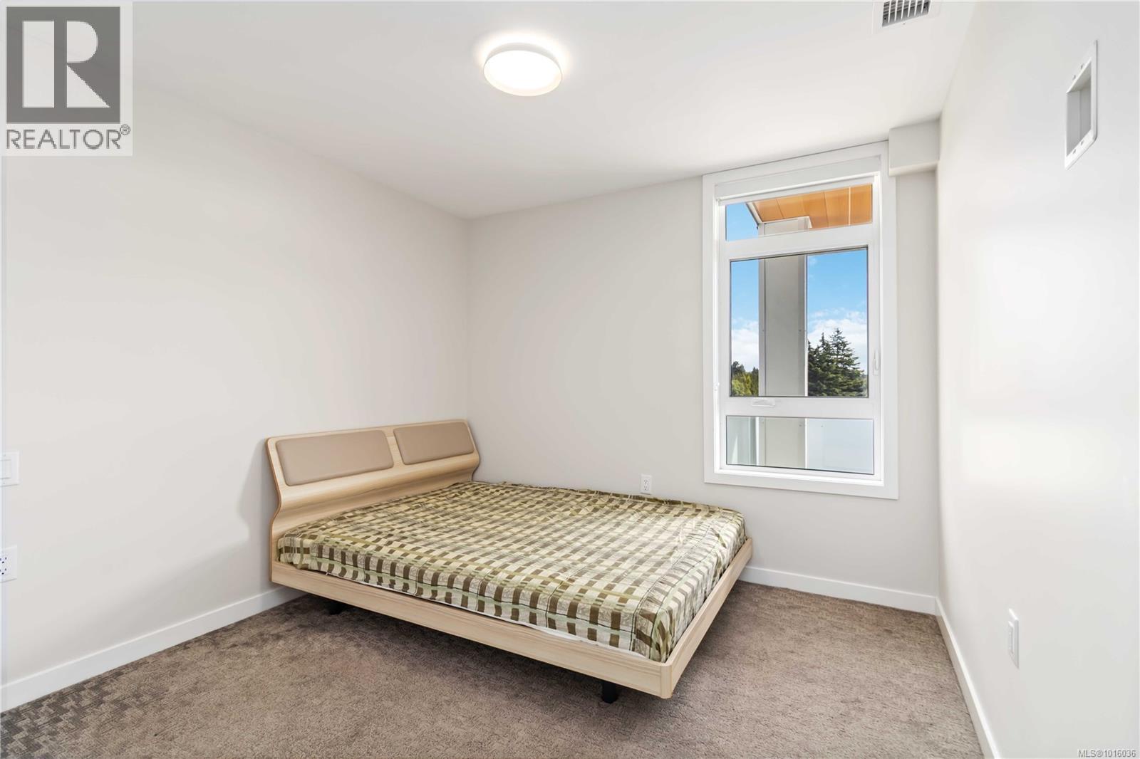 #311 881 Short St - 24