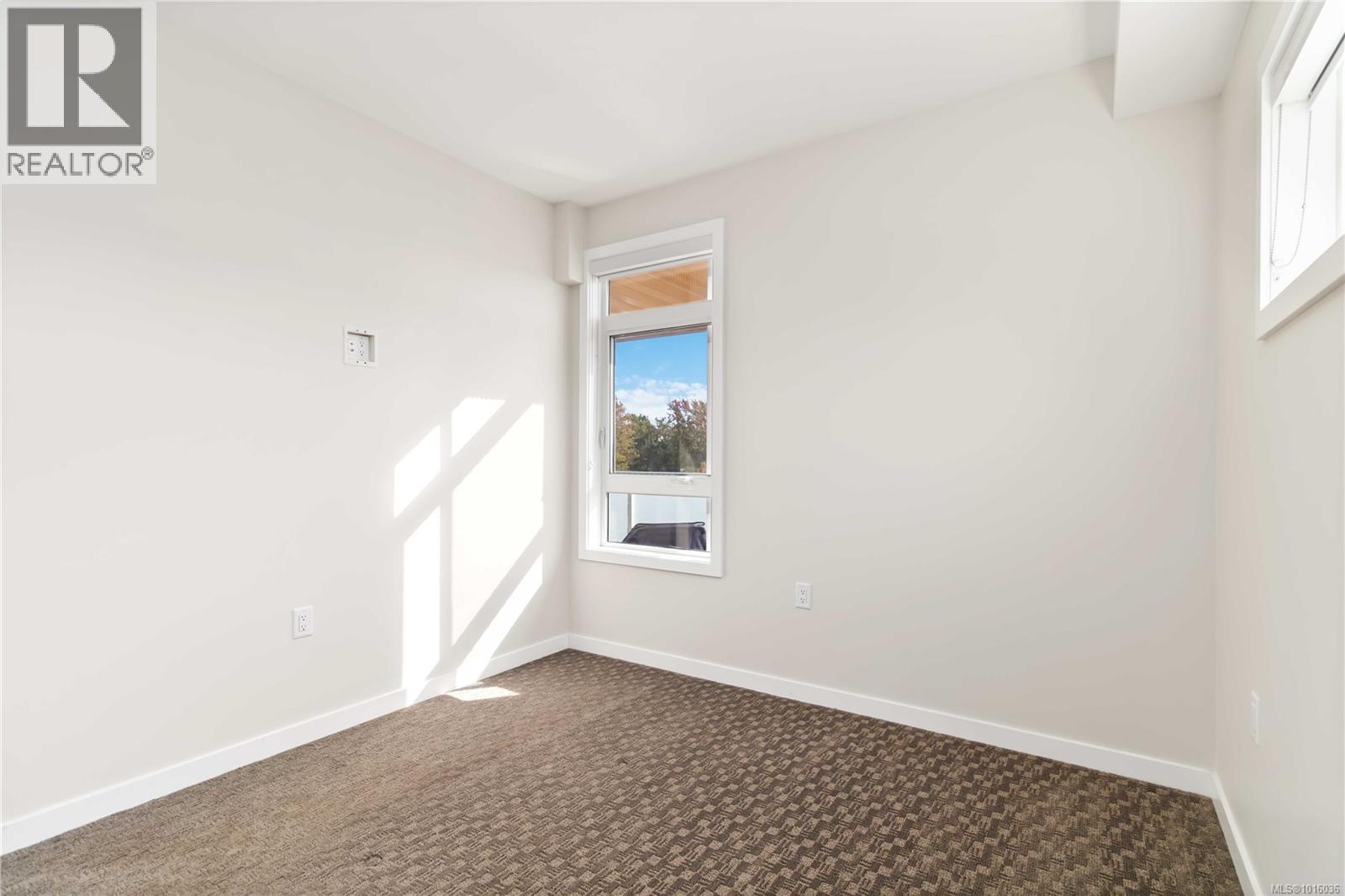 #311 881 Short St - 21