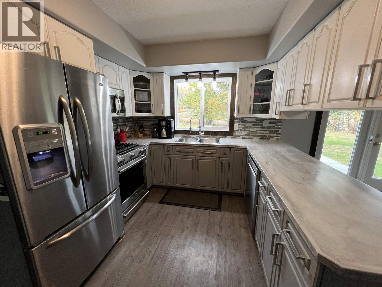 5116 SUNSET DRIVE, Fort Nelson