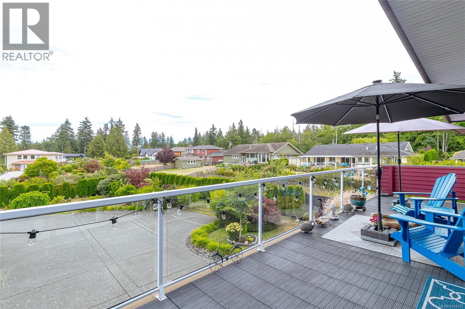 3635 Shannon Dr, Ladysmith