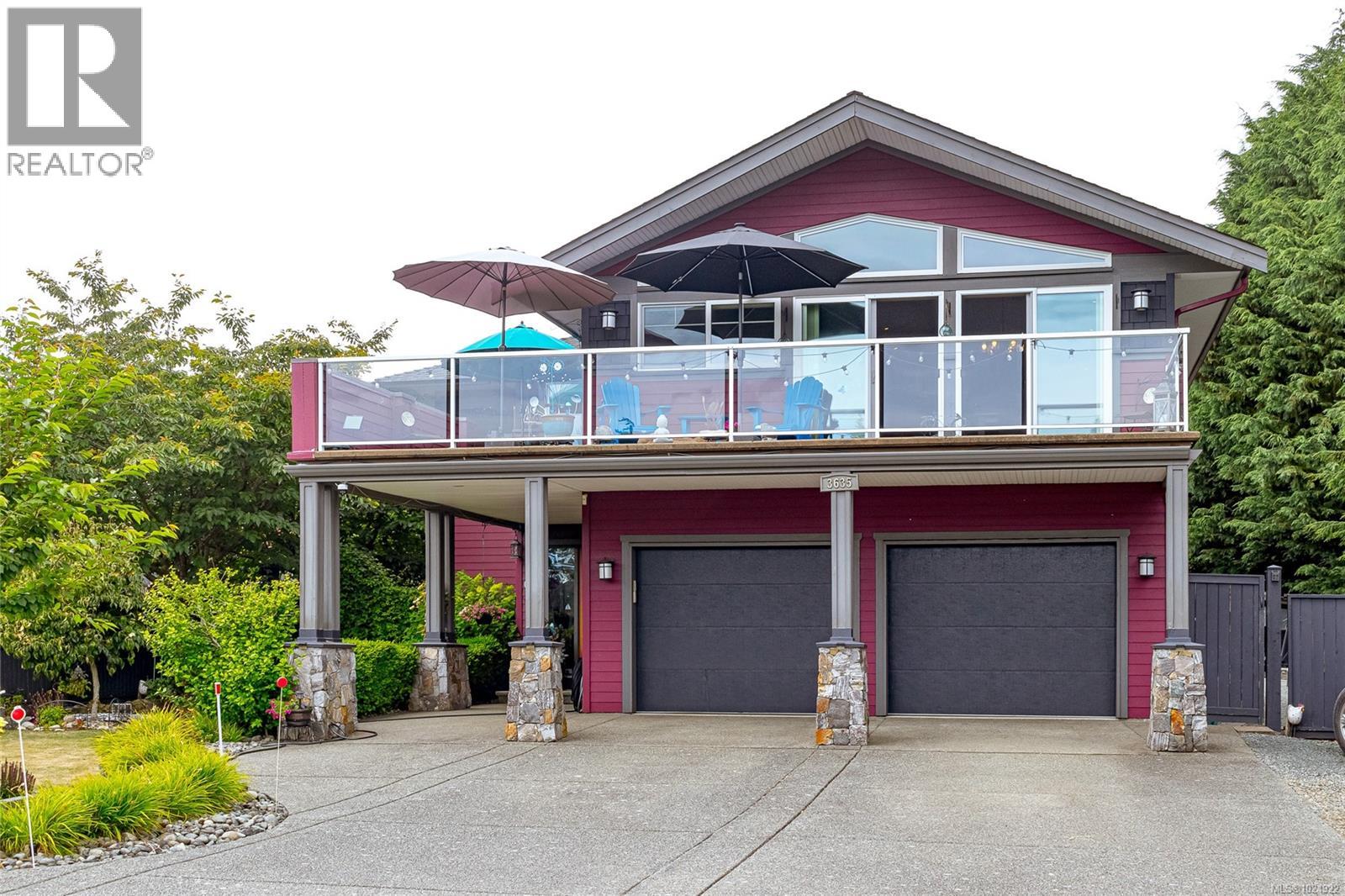 3635 Shannon Dr, Ladysmith