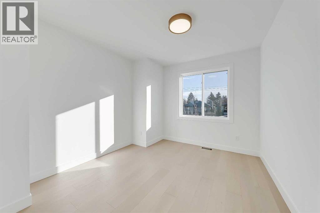 Single Family House for Sale in  A Street NW Parkdale Calgary 