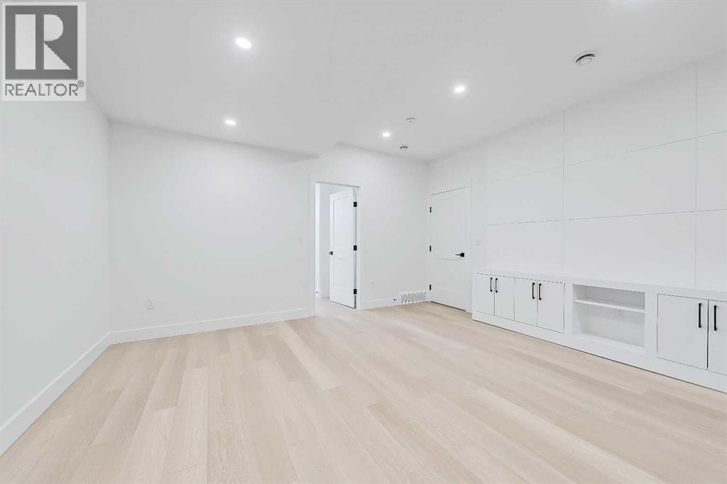 Single Family House for Sale in  A Street NW Parkdale Calgary 