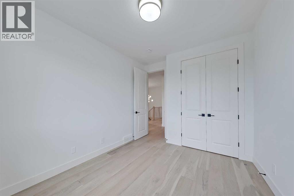 Single Family House for Sale in   Avenue NW Mount Pleasant Calgary 