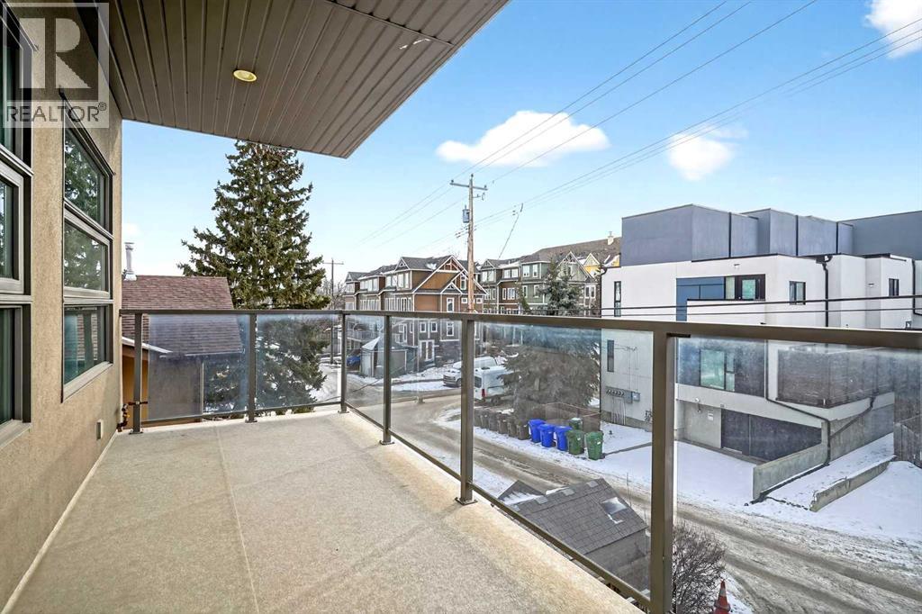 Single Family House Multi-level for Sale in    Avenue SW South Calgary Calgary 