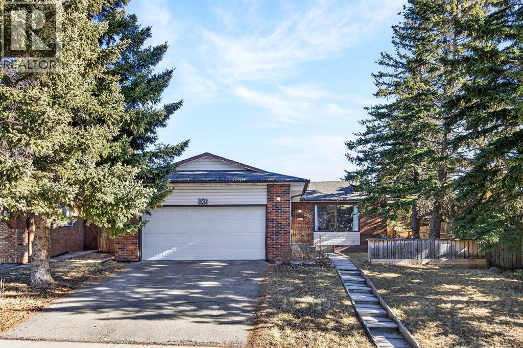 208 Silver Valley Rise NW, Calgary, Alberta