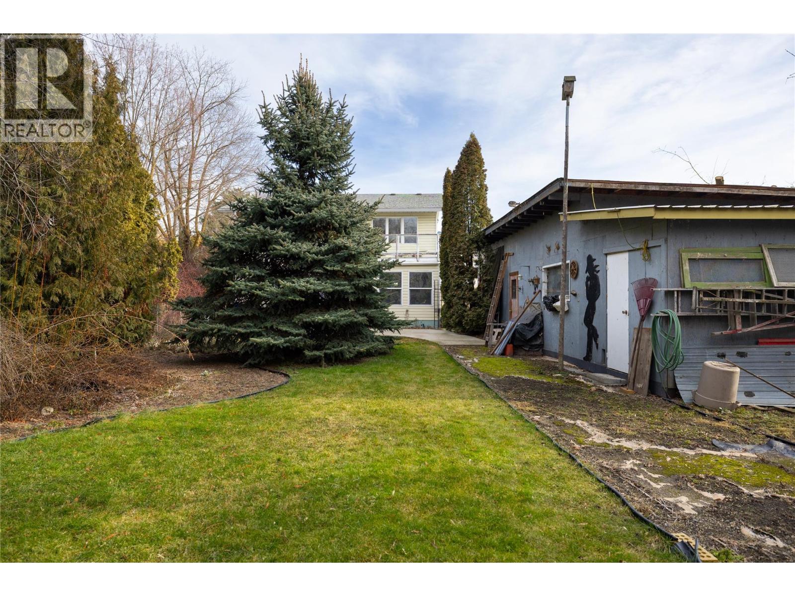 6292 Stickle Road, Vernon