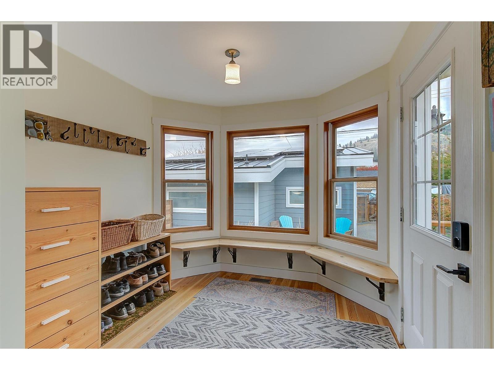  640 ROANOKE Avenue, Kelowna