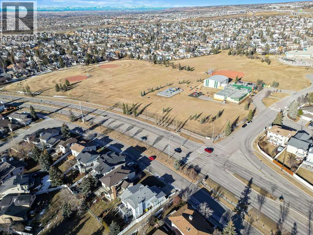 Single Family House for Sale in  Scenic Way NW Scenic Acres Calgary 