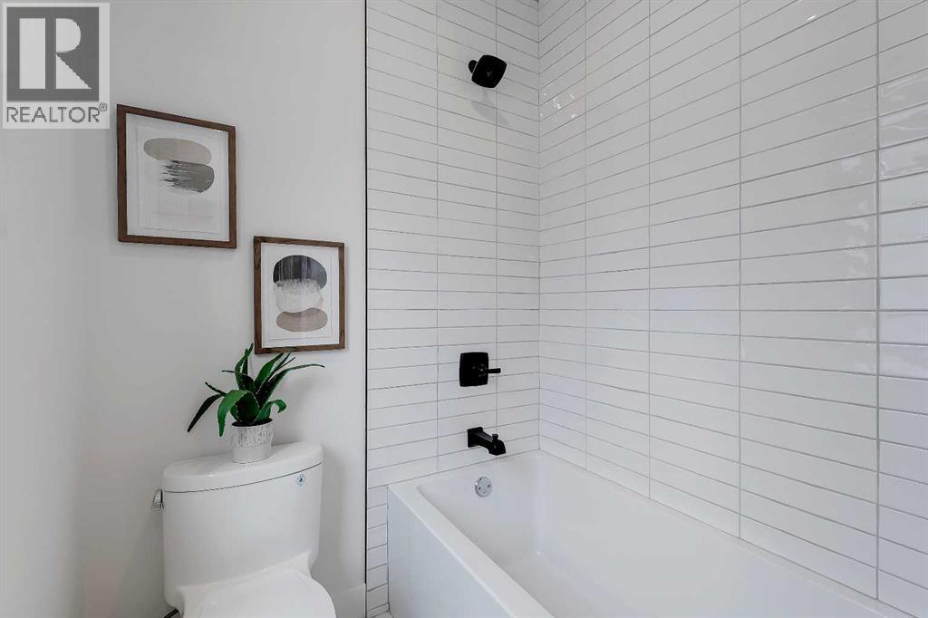 Single Family House for Sale in   Avenue SW Windsor Park Calgary 