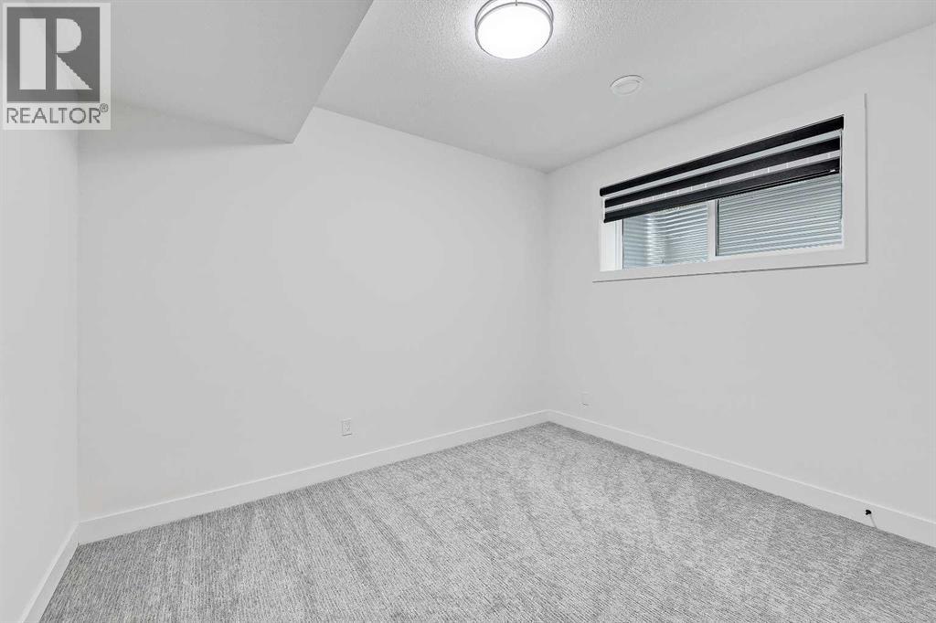 Single Family House for Sale in   Avenue SW Windsor Park Calgary 