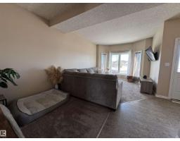 5924 47 St, Vegreville, AB T9C1X3 Photo 9
