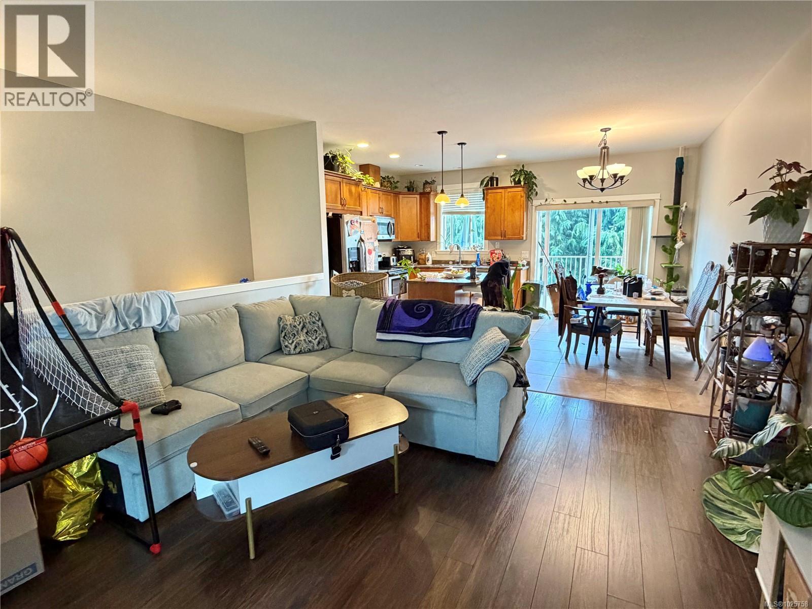 2767 Alder St S, Campbell River