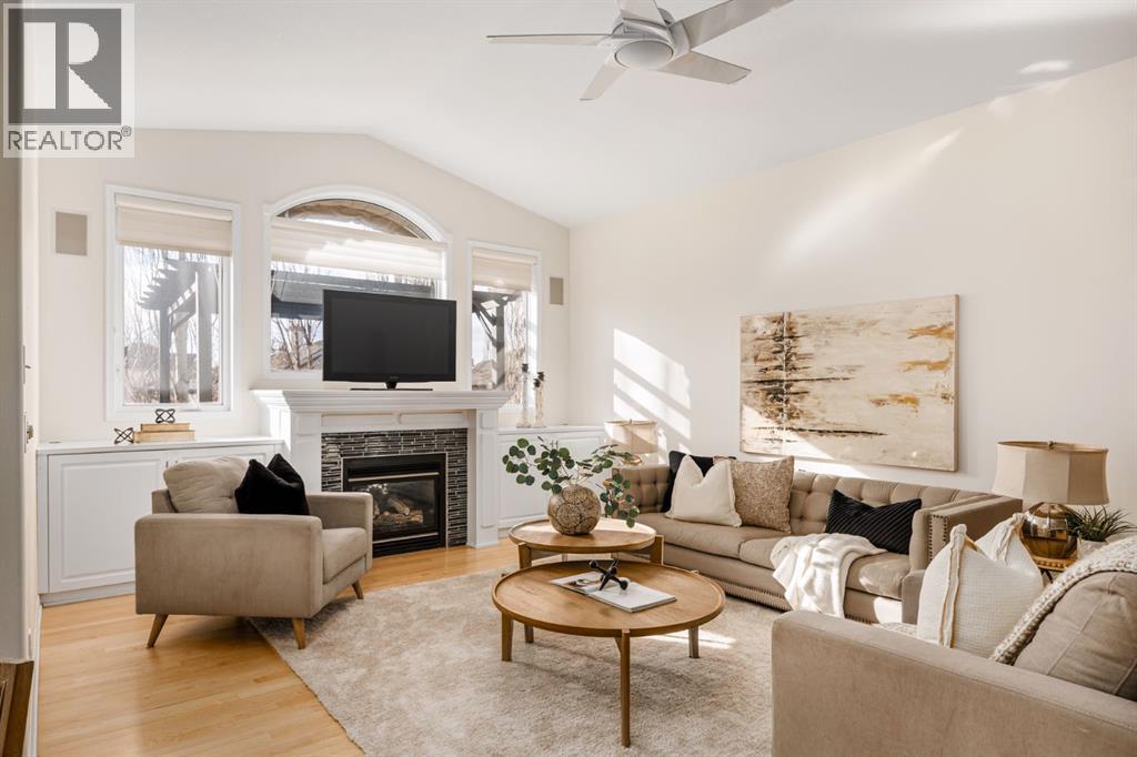 Single Family House Bungalow for Sale in  Sienna Heights Hill SW Signal Hill Calgary 