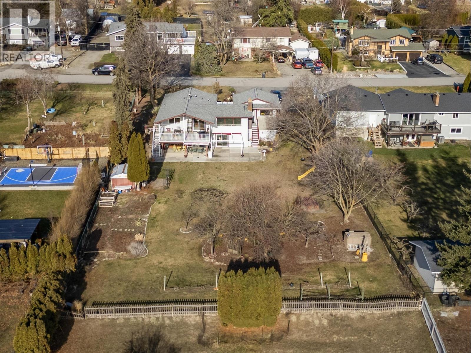  919 McCartney Road, West Kelowna