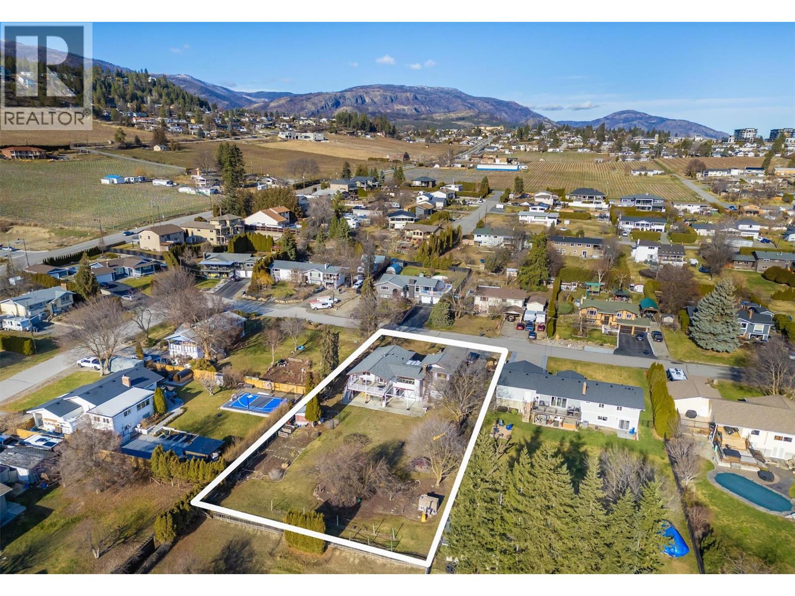  919 McCartney Road, West Kelowna