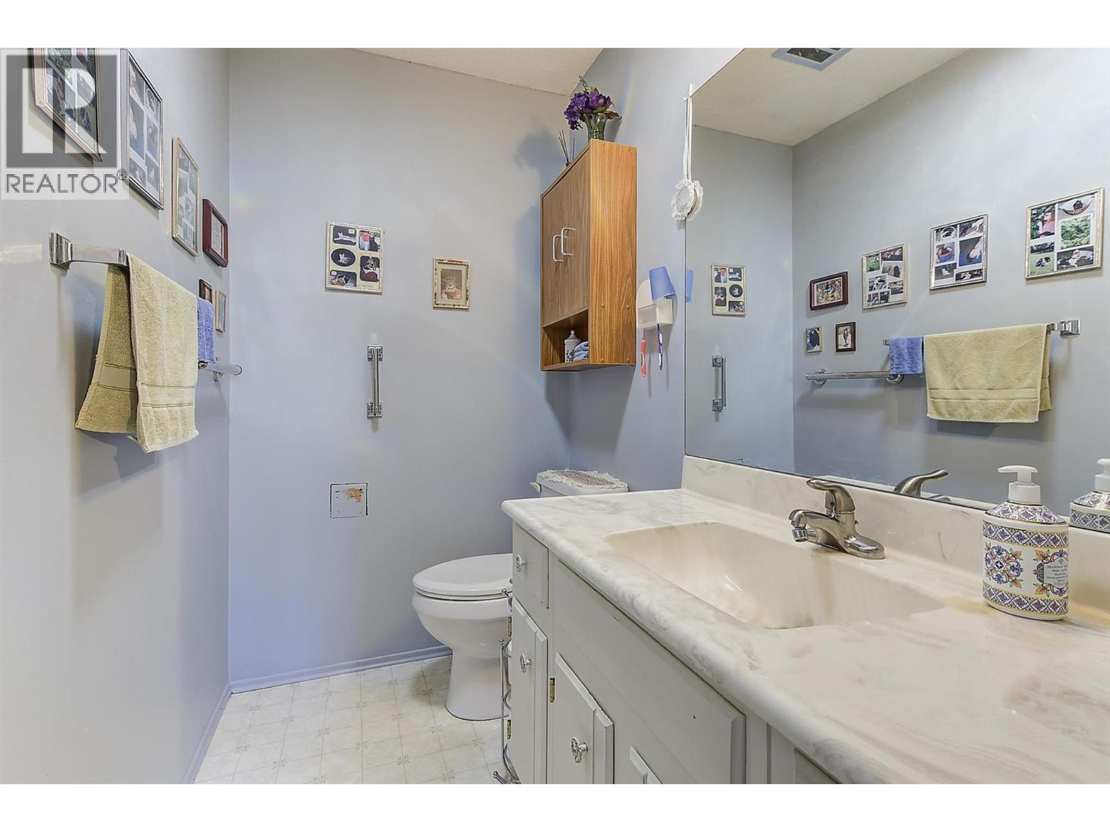  919 McCartney Road, West Kelowna