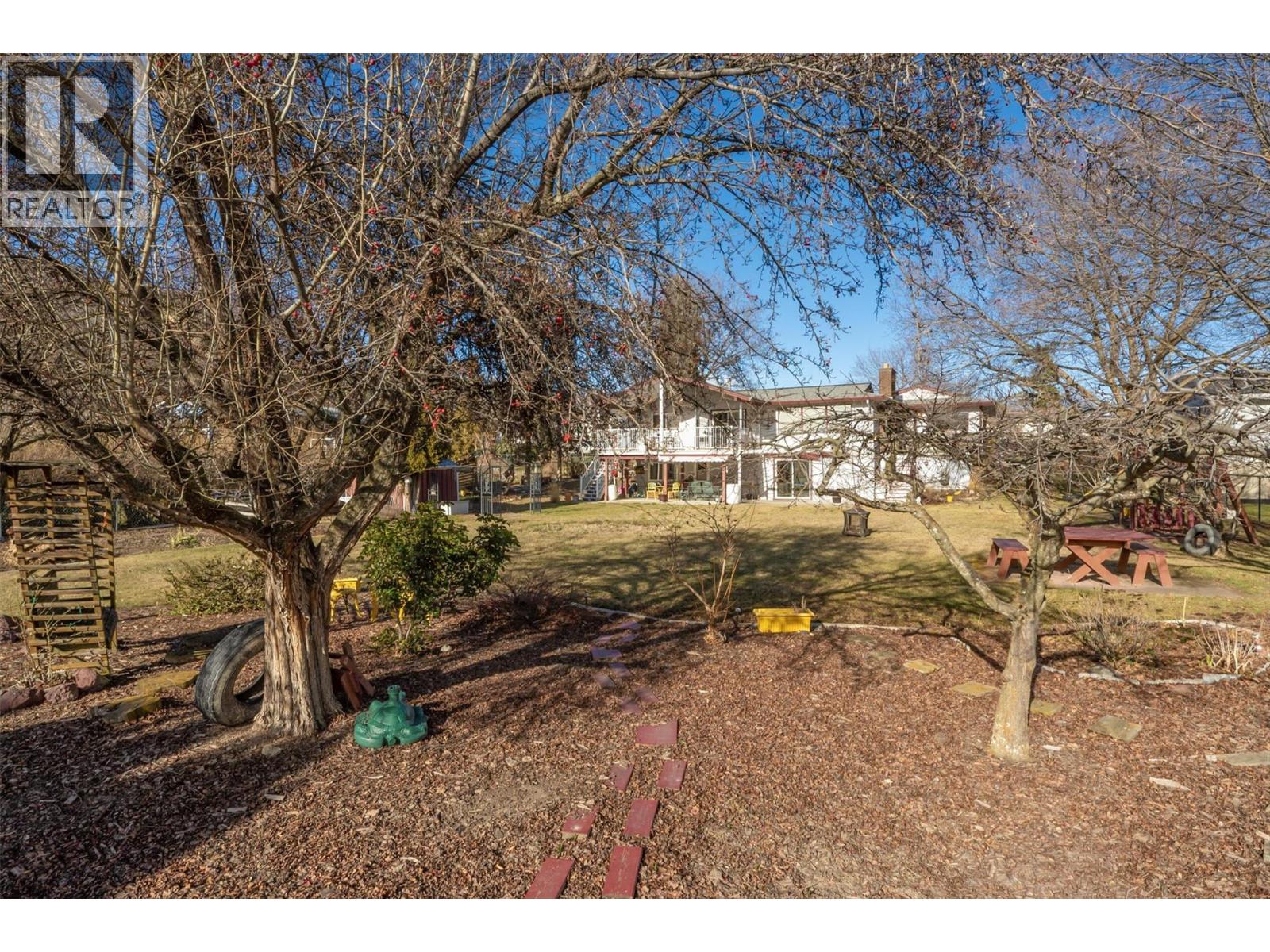  919 McCartney Road, West Kelowna