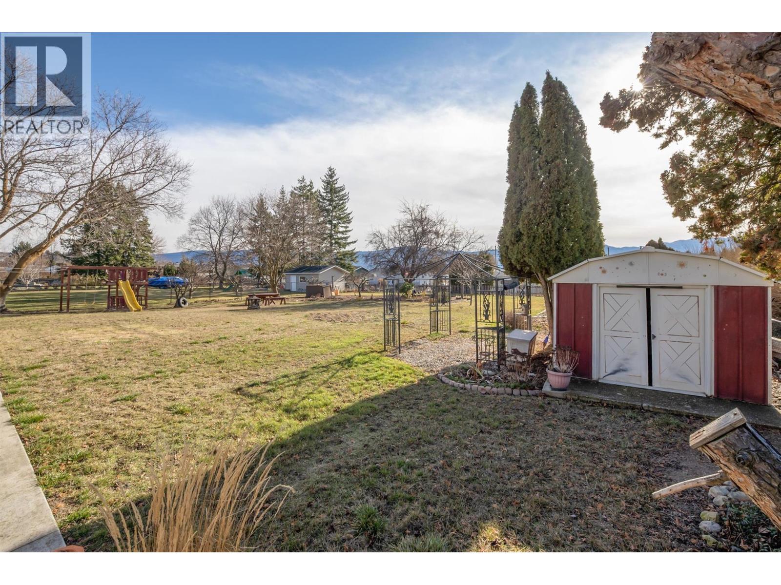  919 McCartney Road, West Kelowna