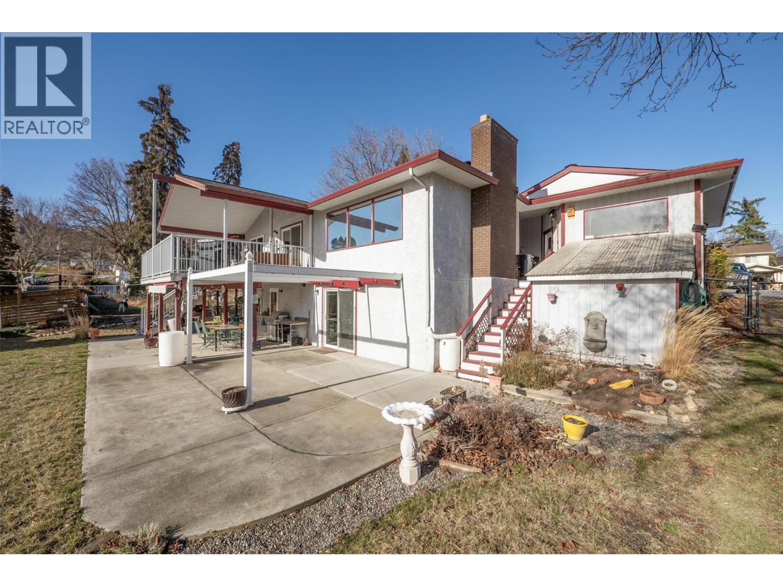  919 McCartney Road, West Kelowna