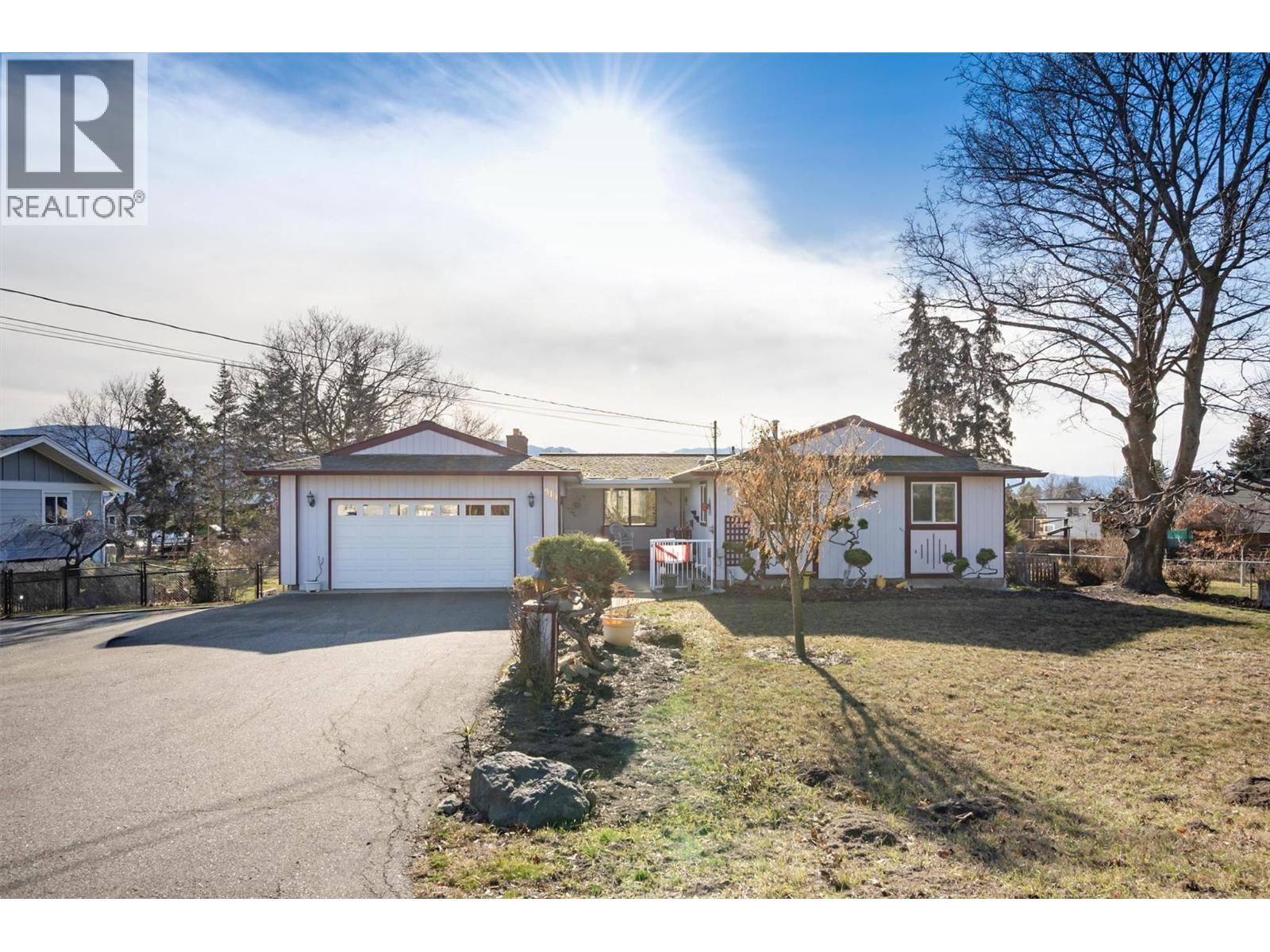  919 McCartney Road, West Kelowna