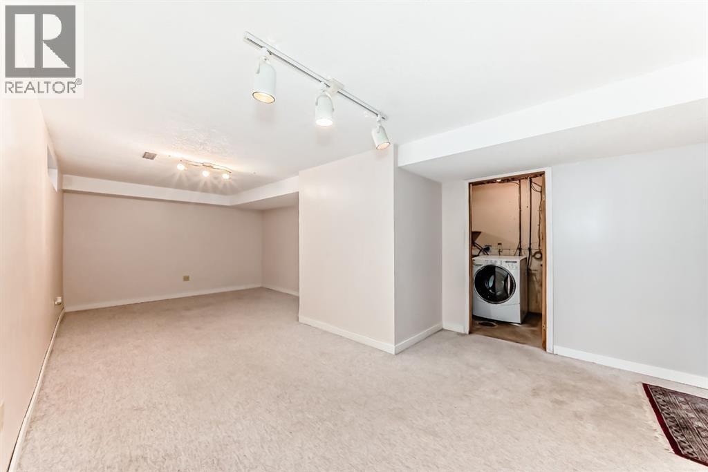 Single Family House for Sale in  Ranchview Drive NW Ranchlands Calgary 