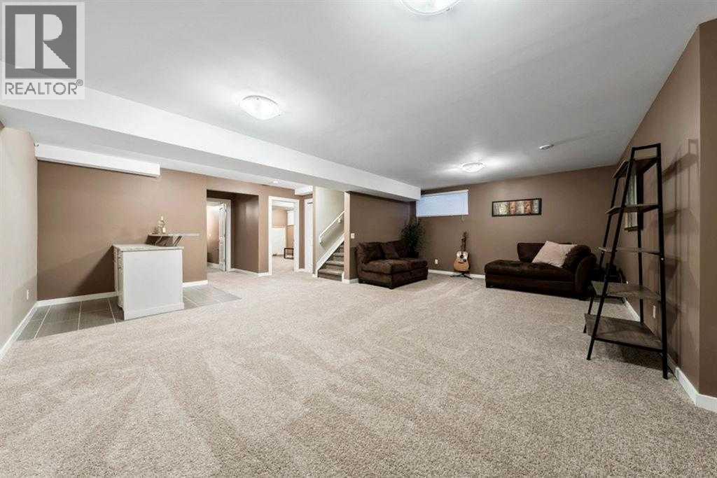Single Family House for Sale in  Evanspark Gardens NW Evanston Calgary 