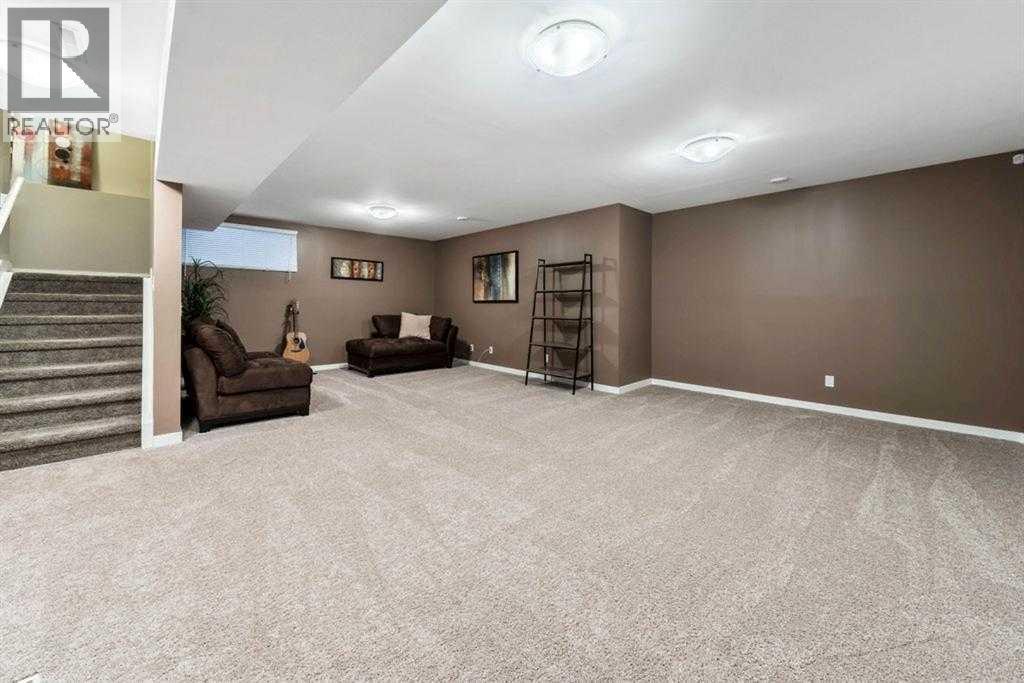 Single Family House for Sale in  Evanspark Gardens NW Evanston Calgary 