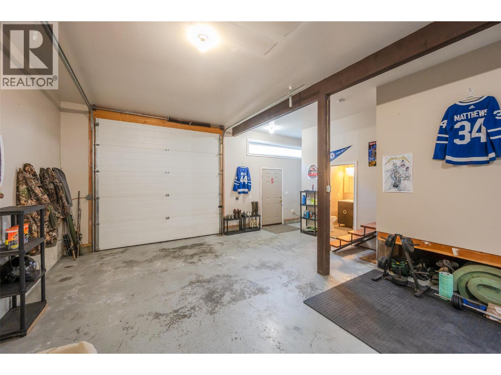 1436 MAIN Street, Keremeos