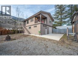  1436 MAIN Street, Keremeos