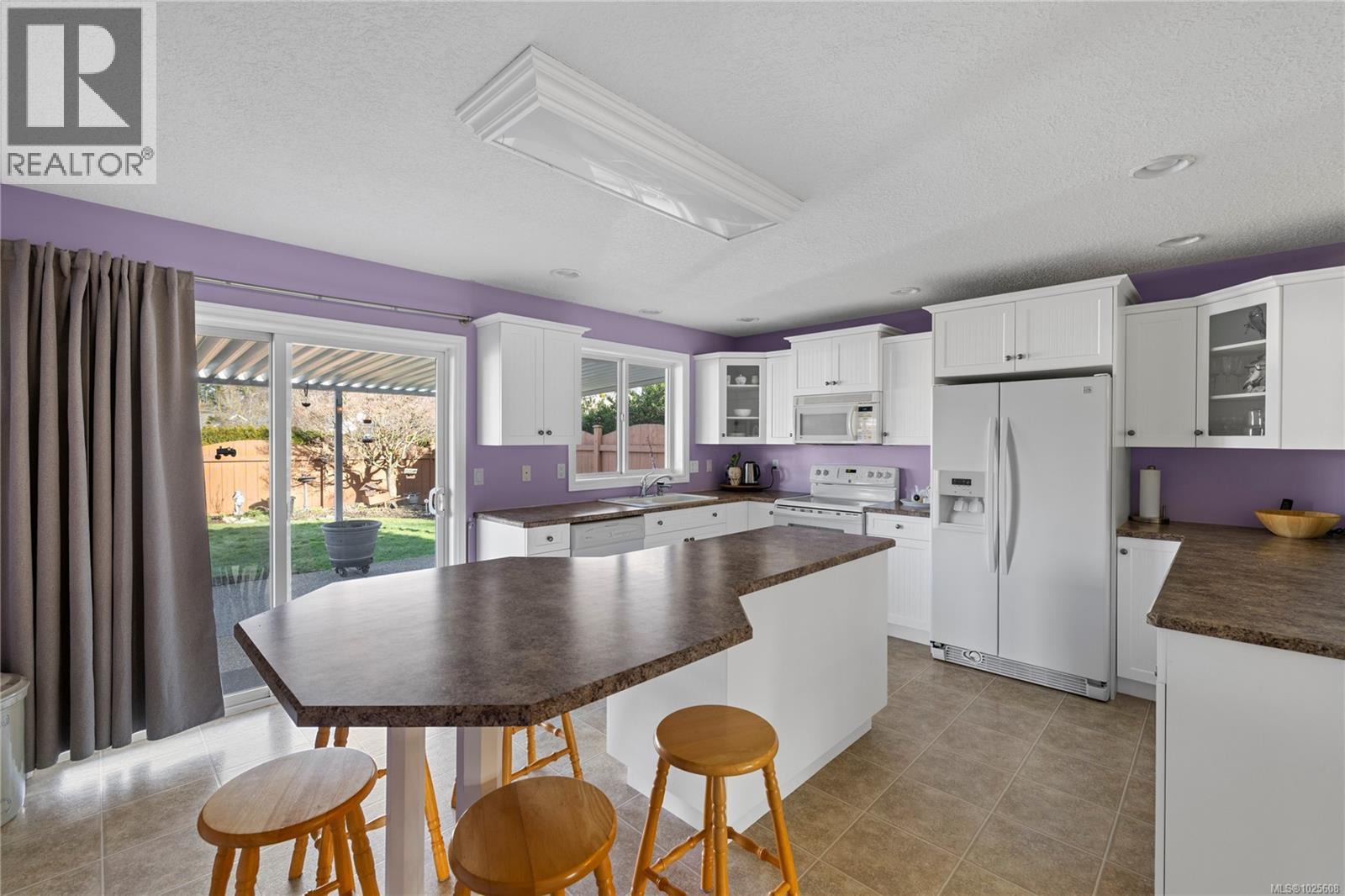 705 Humphrey Rd, Parksville