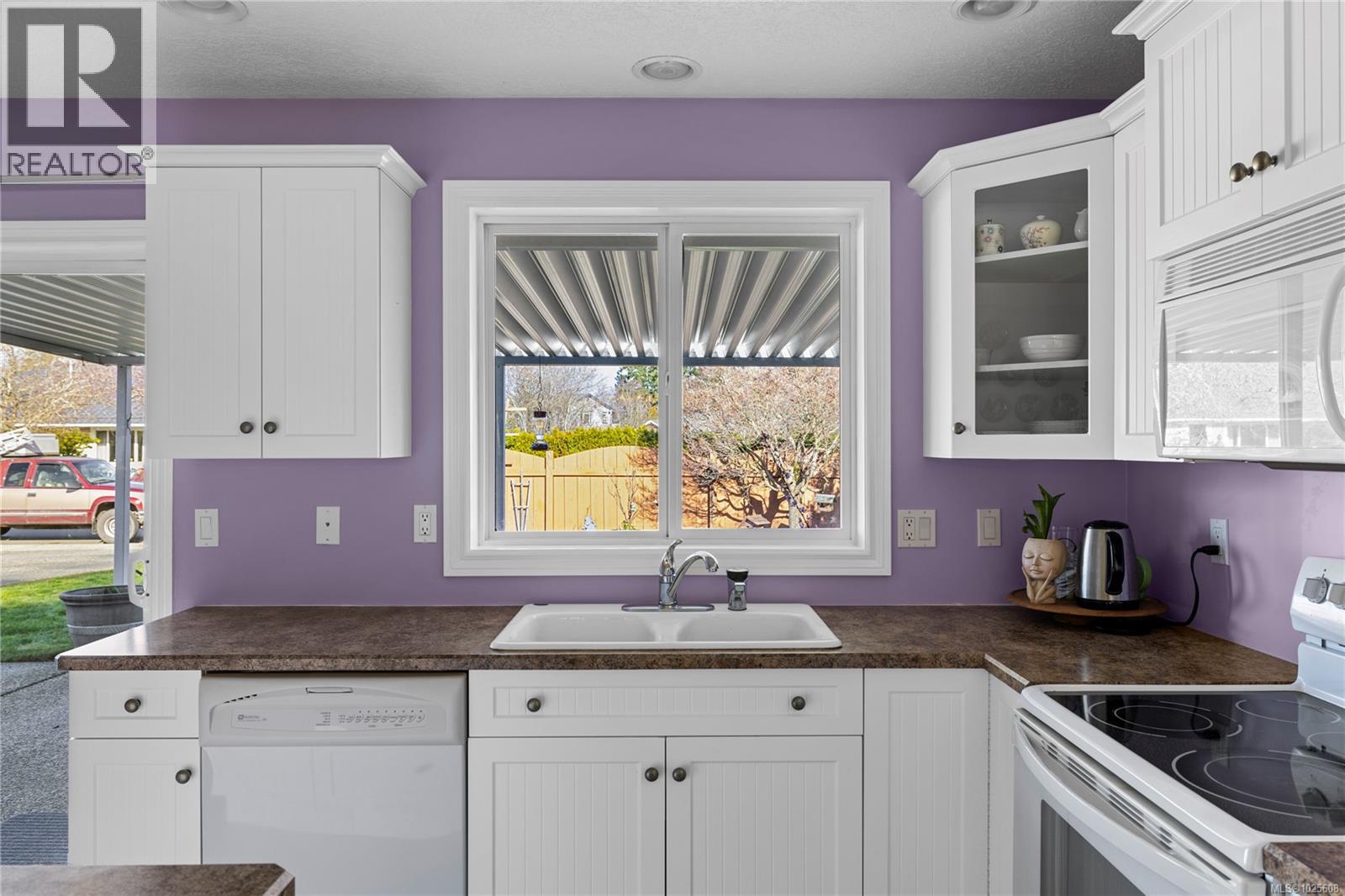 705 Humphrey Rd, Parksville