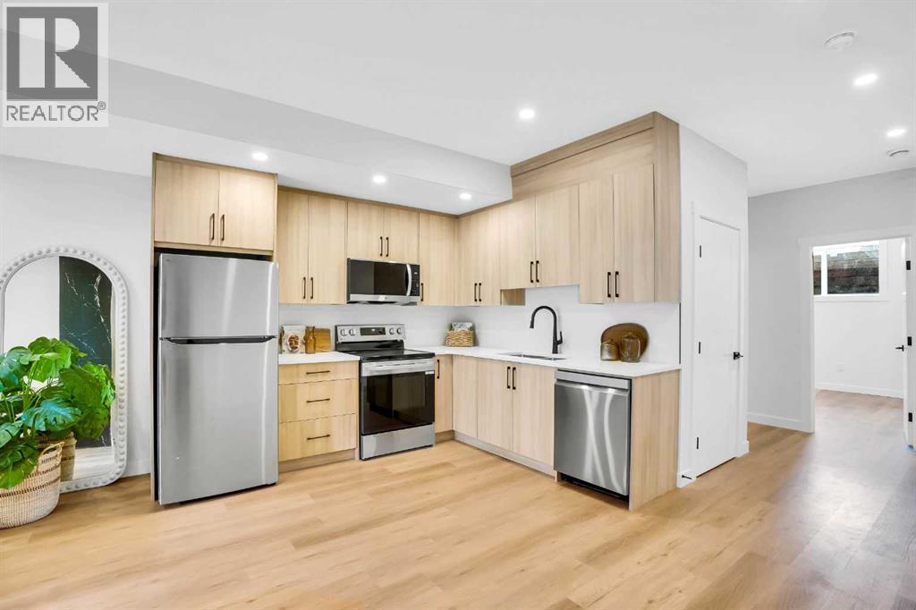 Single Family House for Sale in   Avenue NW Montgomery Calgary 