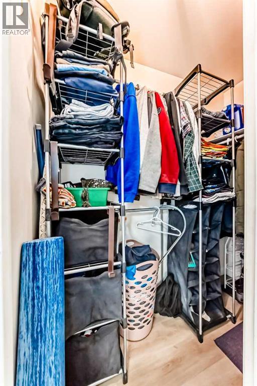 Single Family House for Sale in   Southampton Drive SW Southwood Calgary 