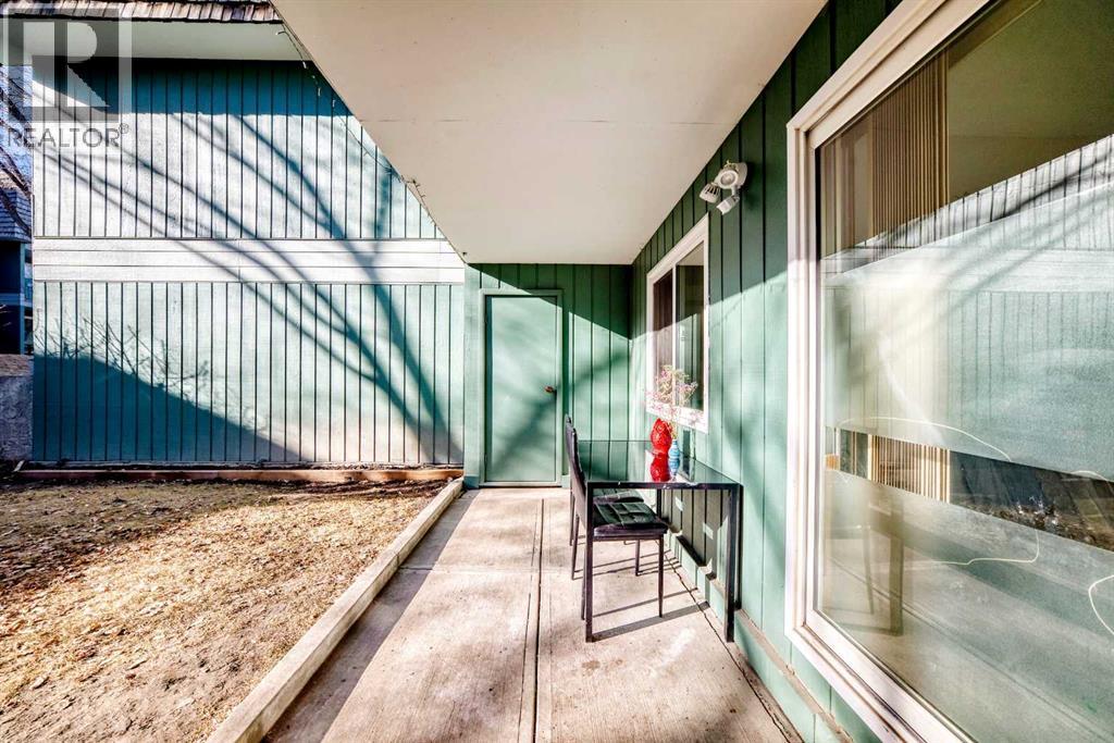 Single Family House for Sale in   Southampton Drive SW Southwood Calgary 