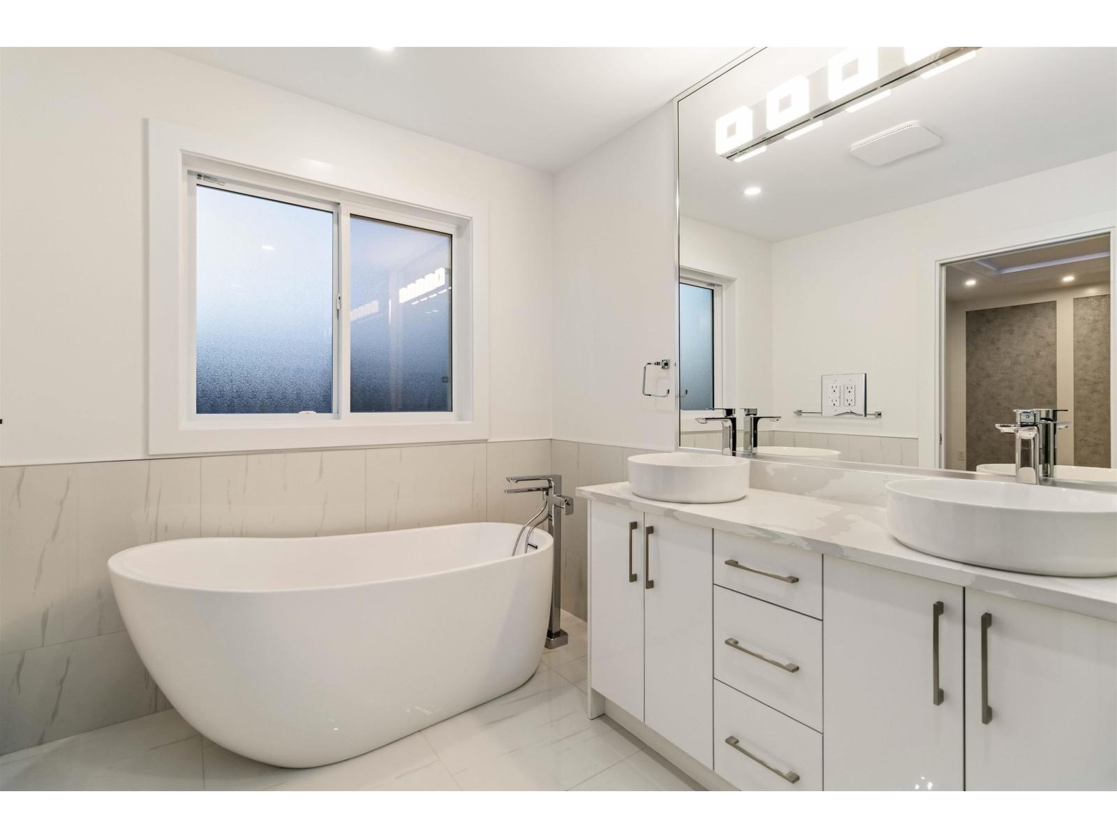 7381 197 STREET, Langley