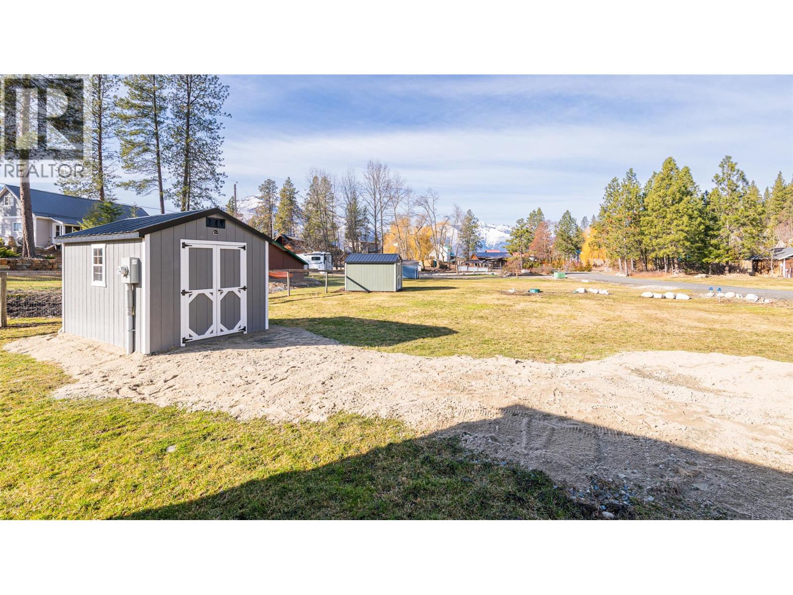 290 LAGUNA CRESCENT - 6