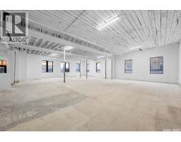 2005 8th Avenue, Regina, SK S4R8R3 Photo 6